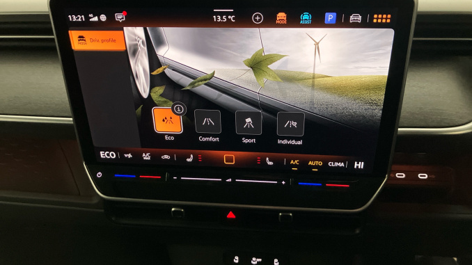 Volkswagen ID. Buzz 210kW Style Pro 79kWh 5dr Auto [Design+] Electric Estate - Image 37
